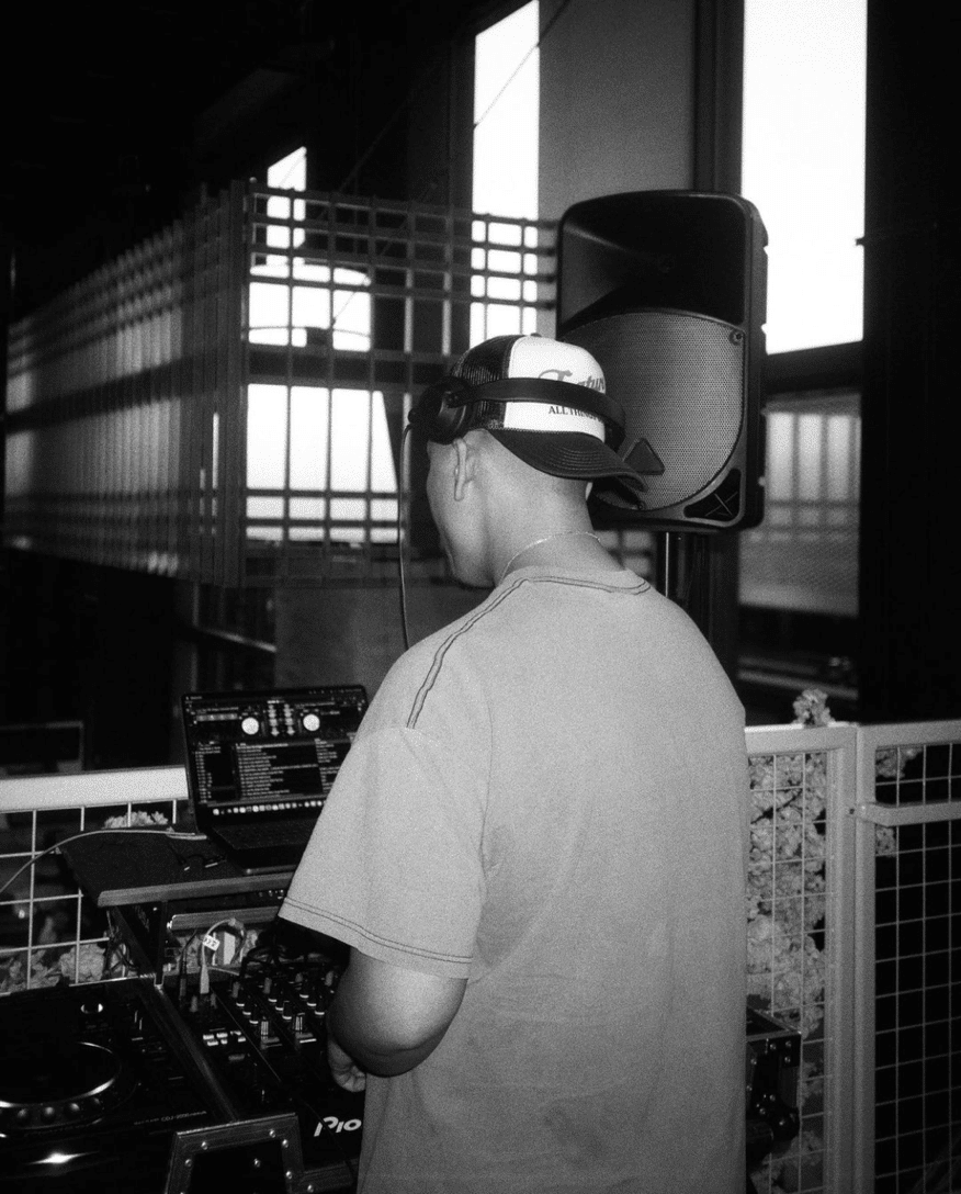 DJ ANDYOOWOPS